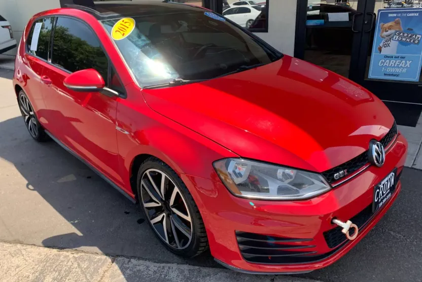 2015 Volkswagen Golf GTI SE photo 1