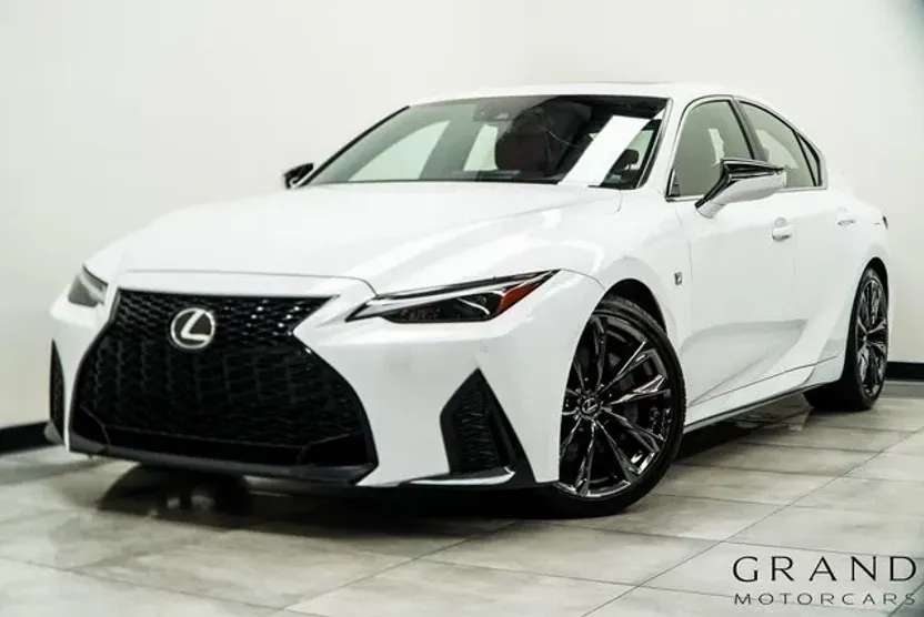 2022 Lexus IS 350 F SPORT photo 1
