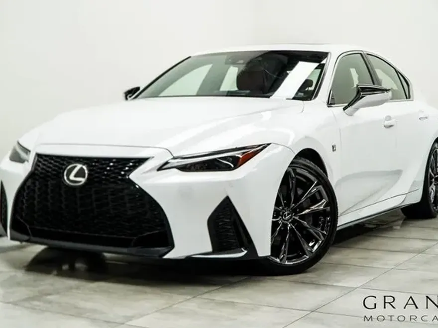 2022 Lexus IS 350 F SPORT photo 1