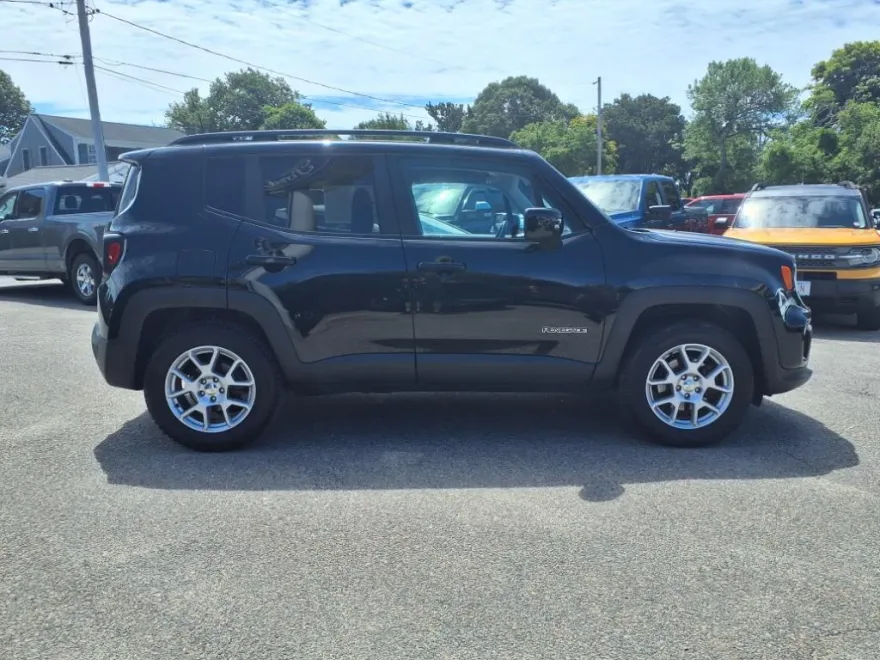 2021 Jeep Renegade Latitude photo 1