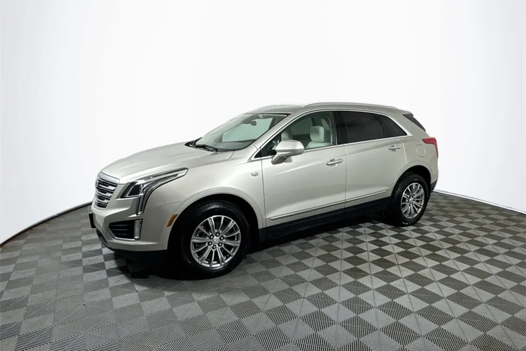 2017 Cadillac XT5 Luxury photo 1