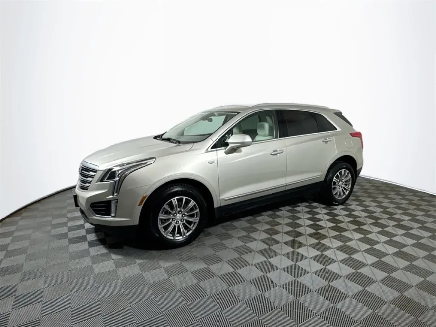 2017 Cadillac XT5 Luxury photo 1