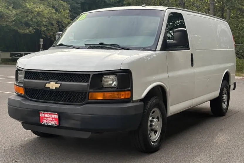 2015 Chevrolet Express 2500 Cargo photo 1