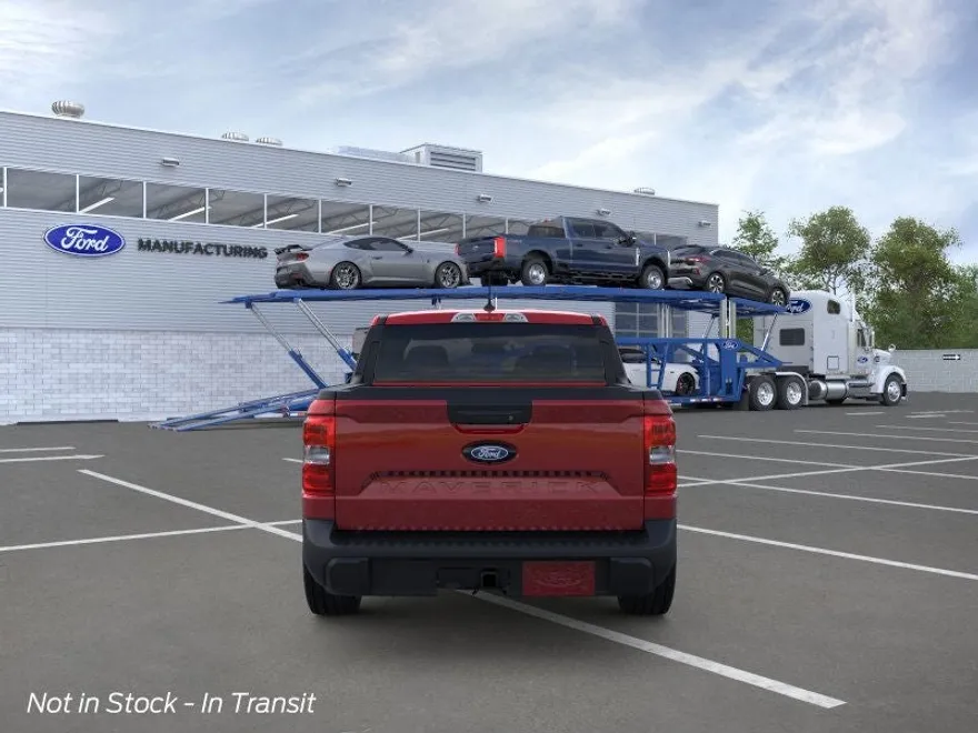 2025 Ford Maverick XLT photo 1