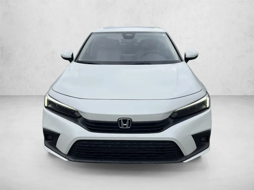 2022 Honda Civic Touring photo 1