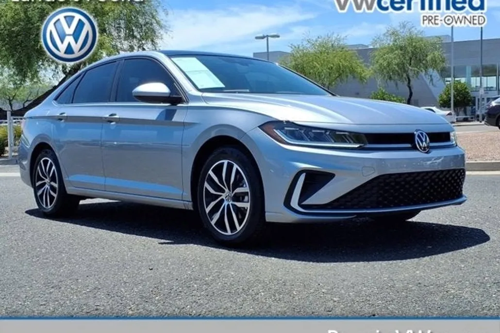 2025 Volkswagen Jetta SE photo 1