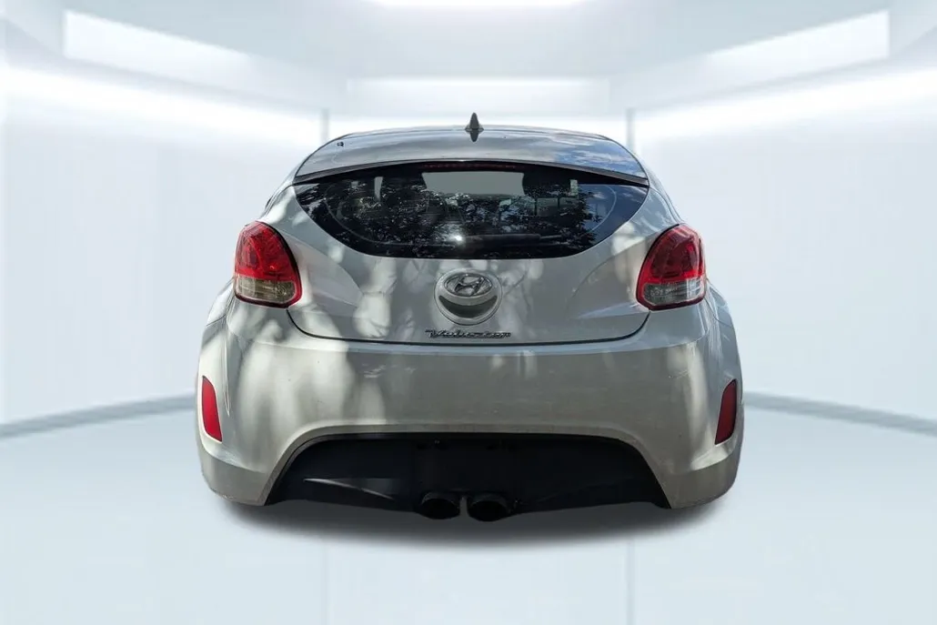 2013 Hyundai Veloster Base photo 1