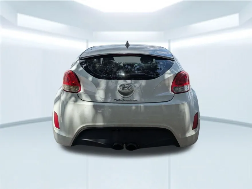 2013 Hyundai Veloster Base photo 1