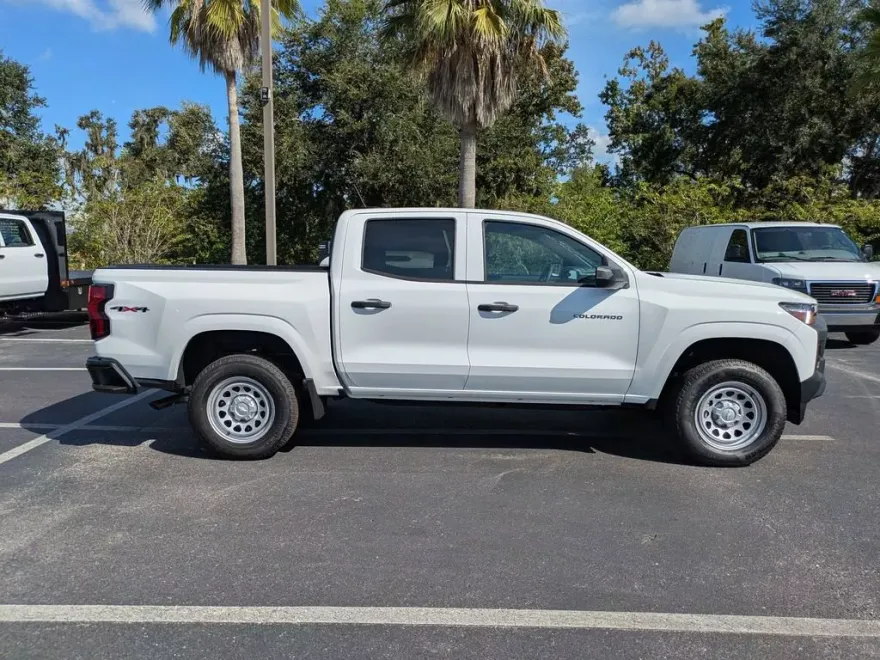 2026 Chevrolet Colorado Work Truck photo 1