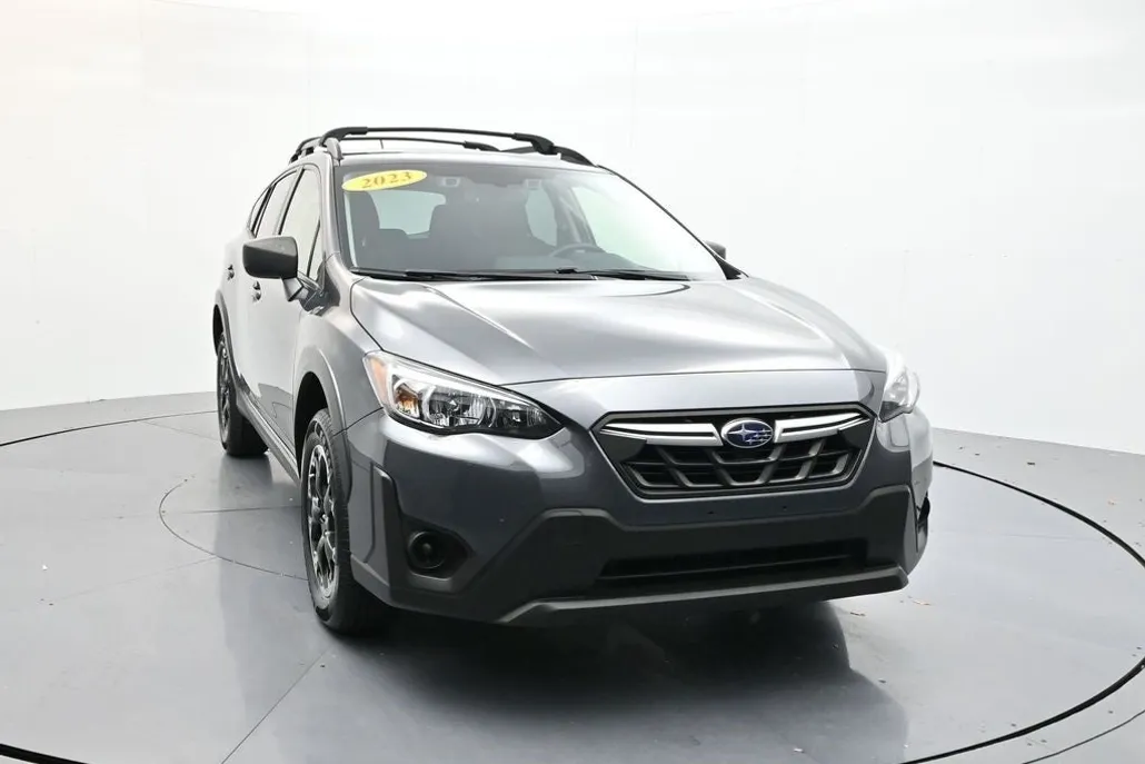 2023 Subaru Crosstrek Base photo 1