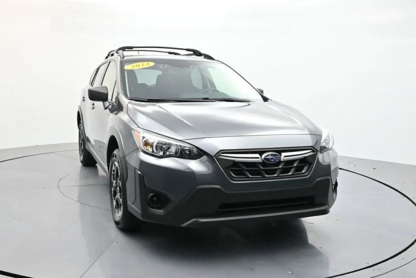 2023 Subaru Crosstrek Base photo 1