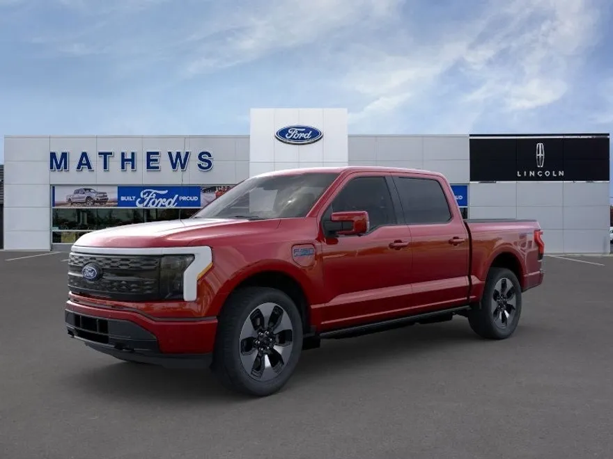 2025 Ford F-150 Lightning Platinum photo 1