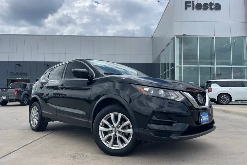 2022 Nissan Rogue Sport S photo 1