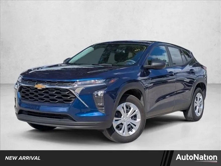 2024 Chevrolet Trax LS photo 1