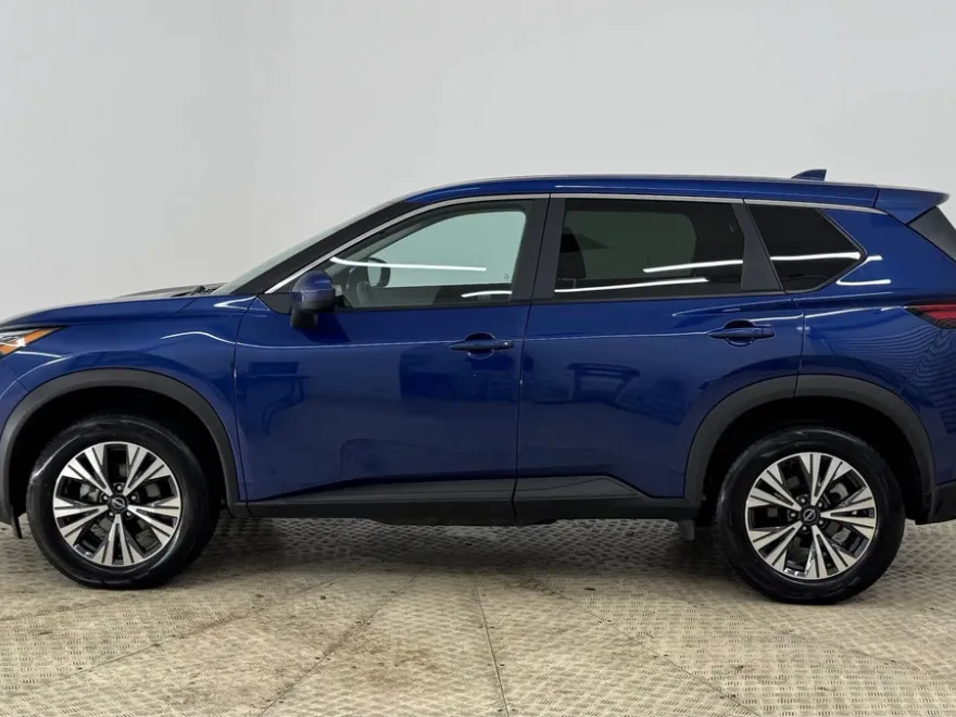 2023 Nissan Rogue SV photo 1