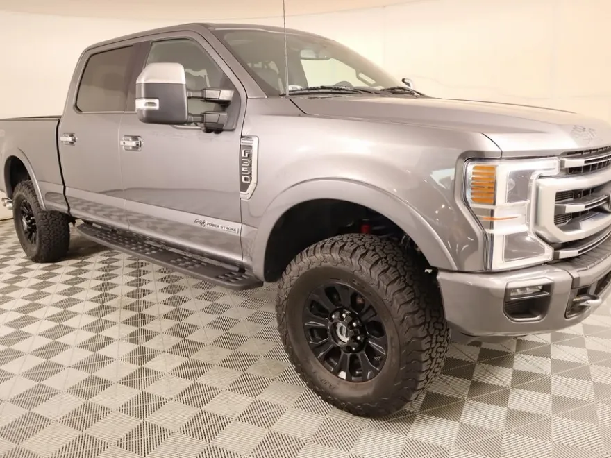 2022 Ford F-350 Platinum photo 1