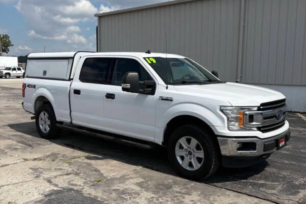 2019 Ford F-150 XLT photo 1