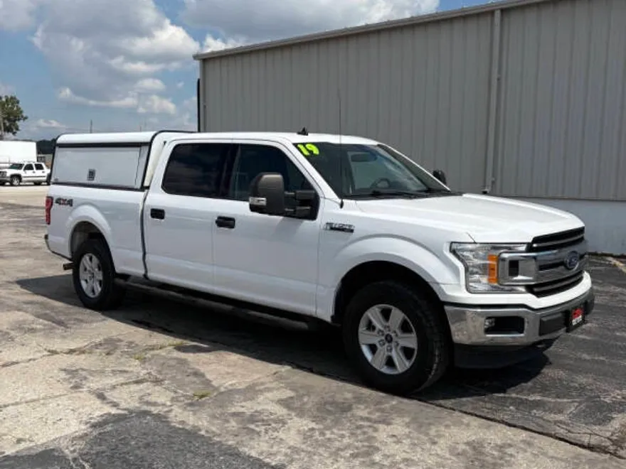 2019 Ford F-150 XLT photo 1