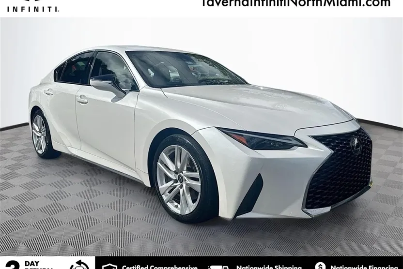 2021 Lexus IS 300 photo 1