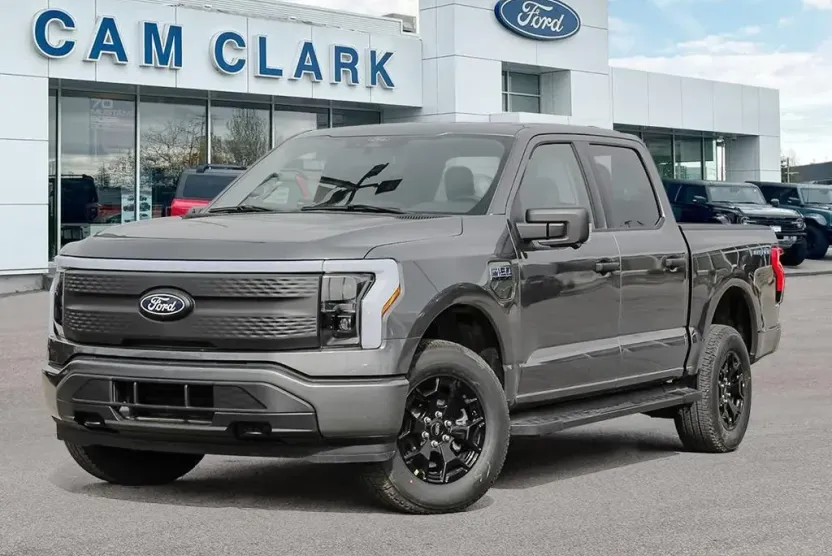 2025 Ford F-150 Lightning XLT photo 1