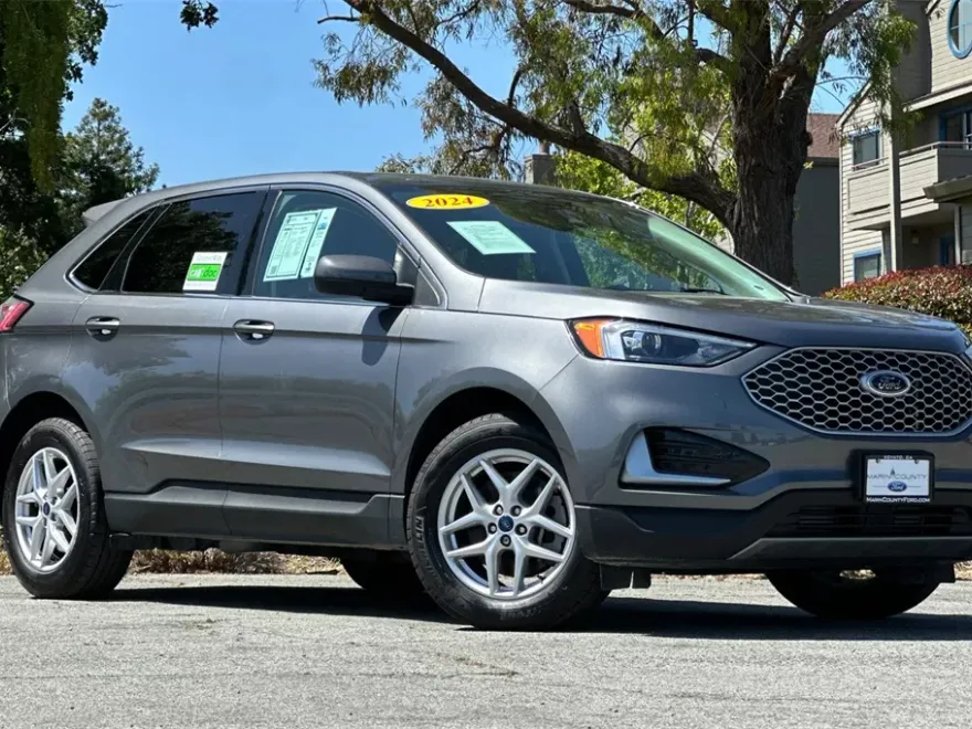 2024 Ford Edge SEL photo 1