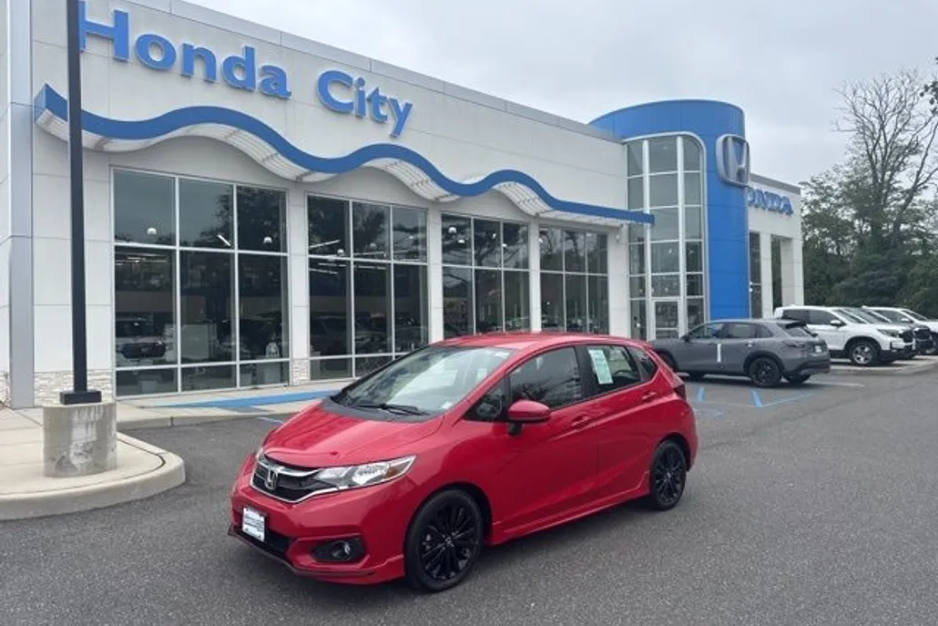 2018 Honda Fit Sport photo 1