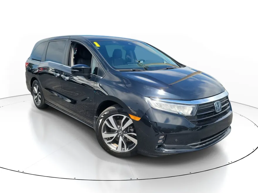 2021 Honda Odyssey Touring photo 1