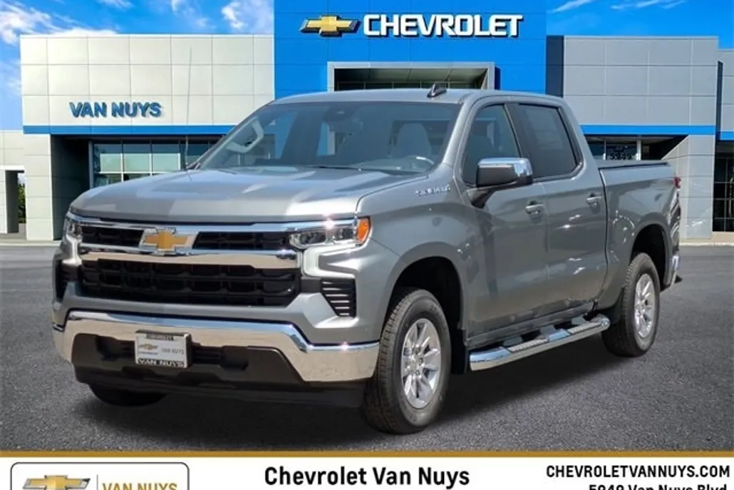 2026 Chevrolet Silverado 1500 LT photo 1