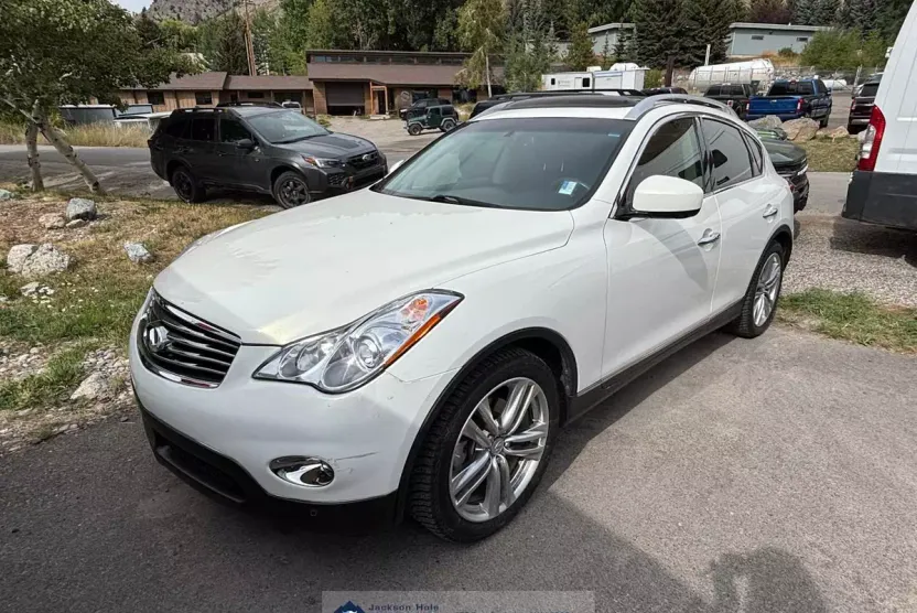 2015 Infiniti QX50 Journey photo 1