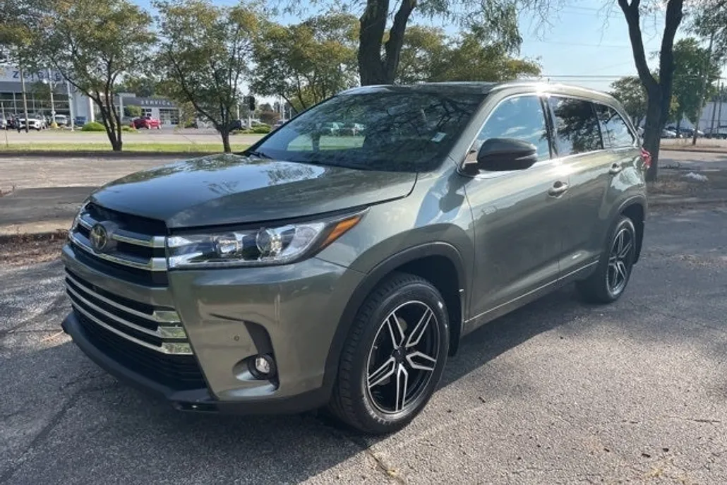 2019 Toyota Highlander Limited photo 1