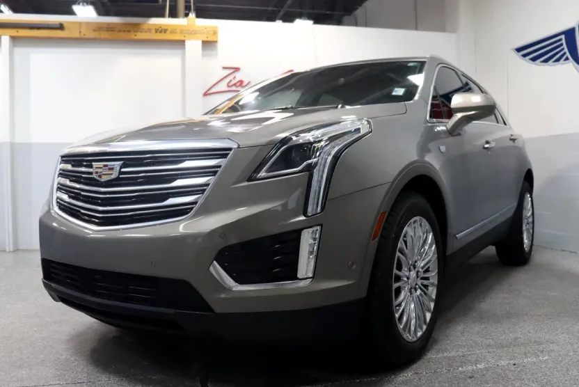 2018 Cadillac XT5 Premium Luxury photo 1