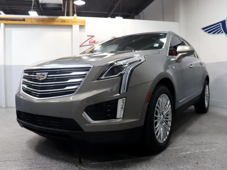 2018 Cadillac XT5 Premium Luxury photo 1