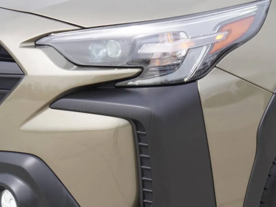 2024 Subaru Outback Touring photo 1