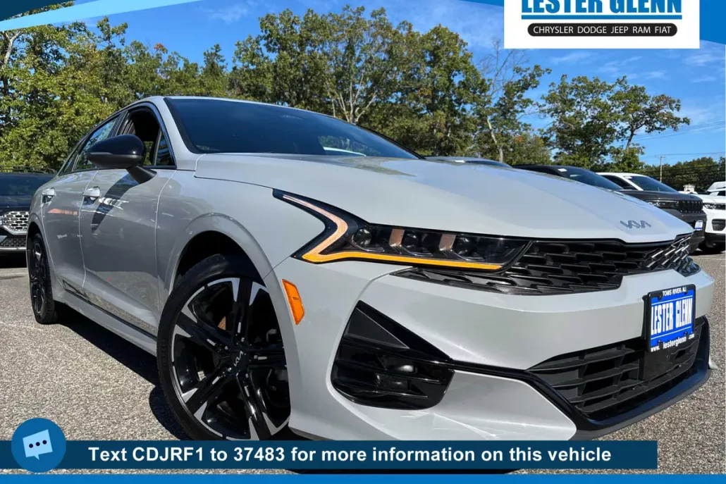 2024 Kia K5 GT-Line photo 1