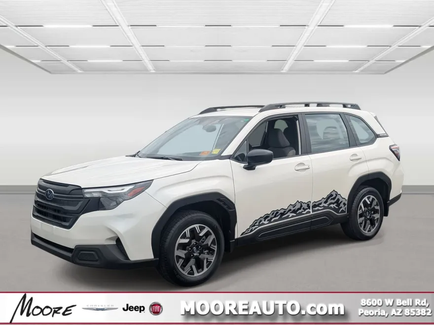 2025 Subaru Forester Base photo 1