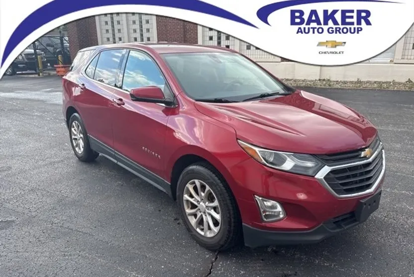 2018 Chevrolet Equinox LT photo 1