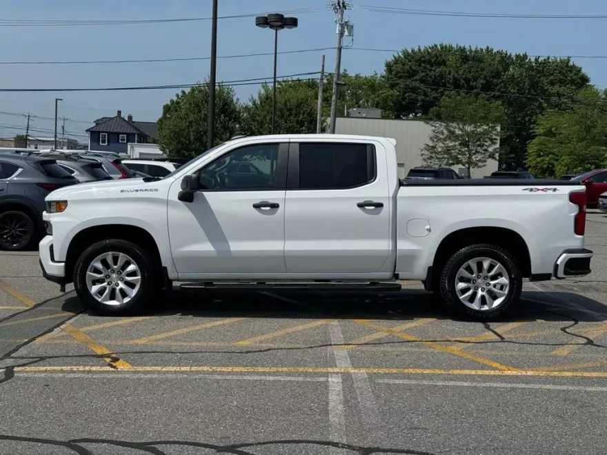 2021 Chevrolet Silverado 1500 Custom photo 1
