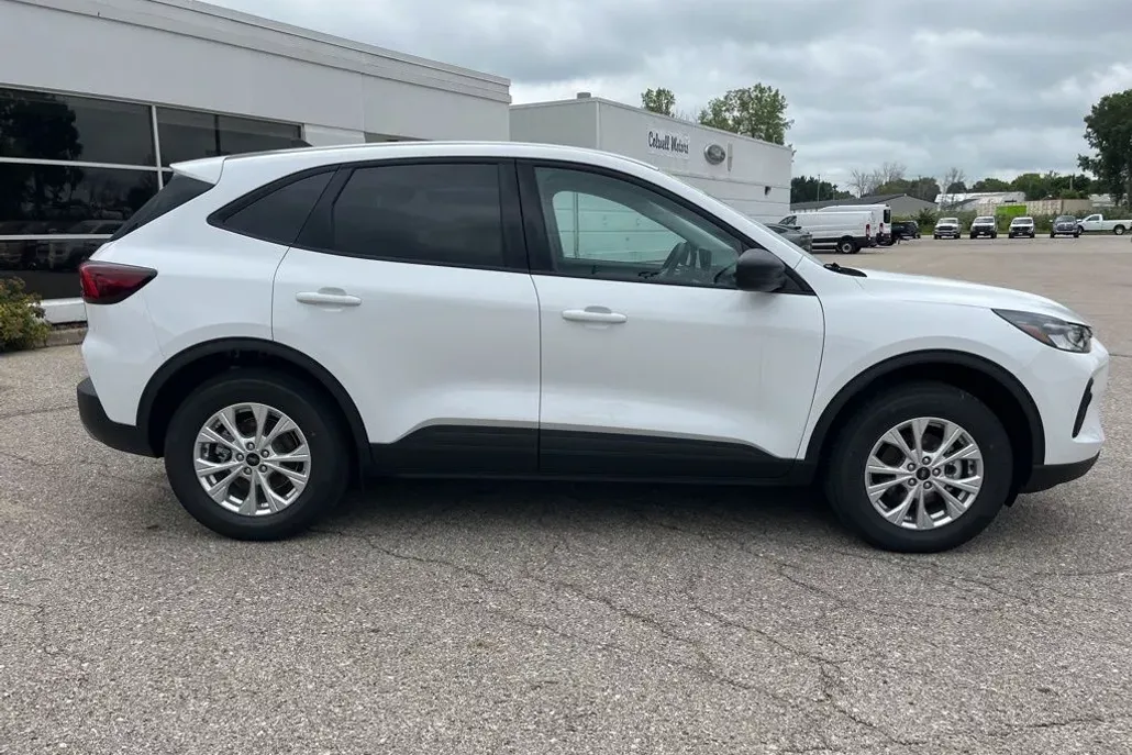 2025 Ford Escape Active photo 1