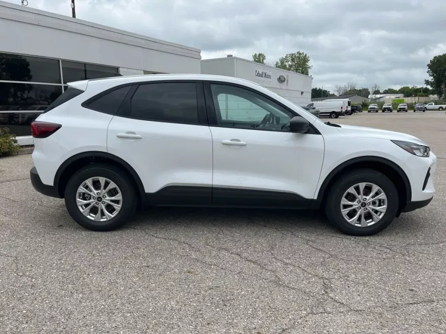 2025 Ford Escape Active photo 1