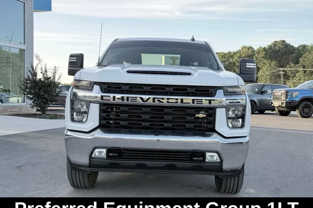 2022 Chevrolet Silverado 2500HD LT photo 1
