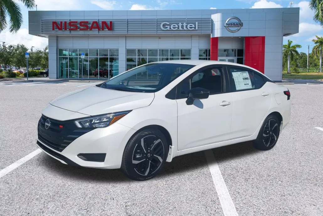 2025 Nissan Versa SR photo 1