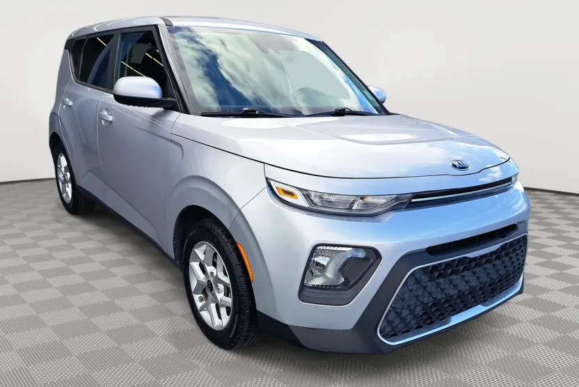 2020 Kia Soul S photo 1