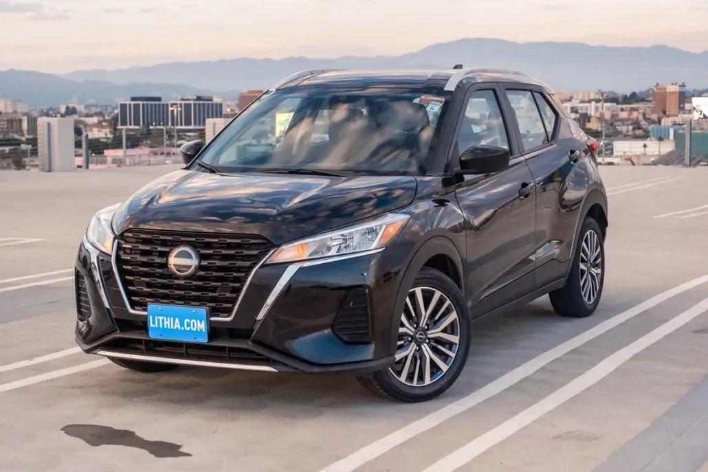 2024 Nissan Kicks SV photo 1