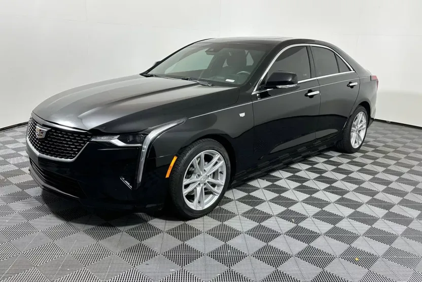2023 Cadillac CT4 Luxury photo 1