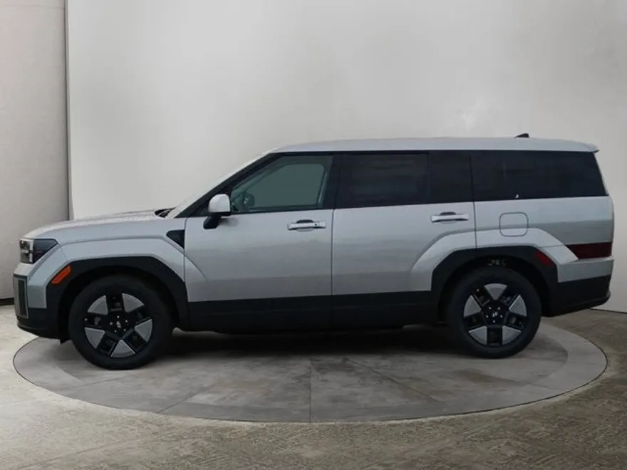 2026 Hyundai Santa Fe SE photo 1