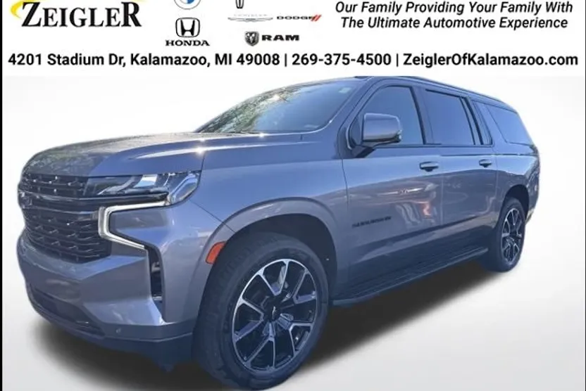 2021 Chevrolet Suburban RST photo 1
