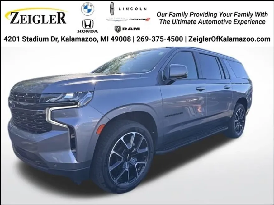 2021 Chevrolet Suburban RST photo 1