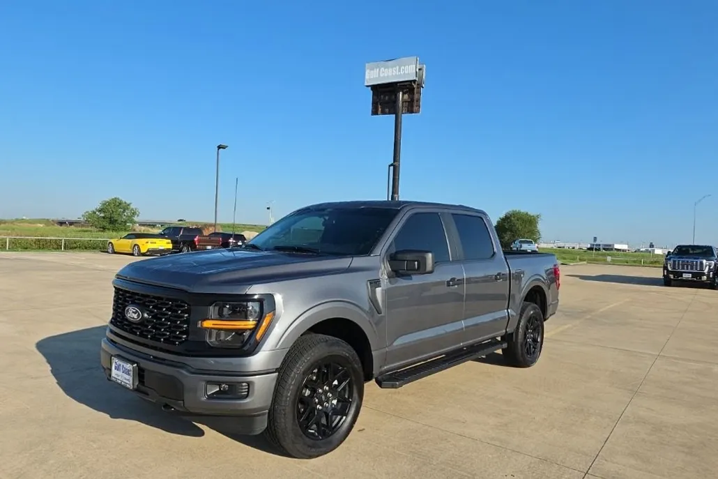 2025 Ford F-150 STX photo 1