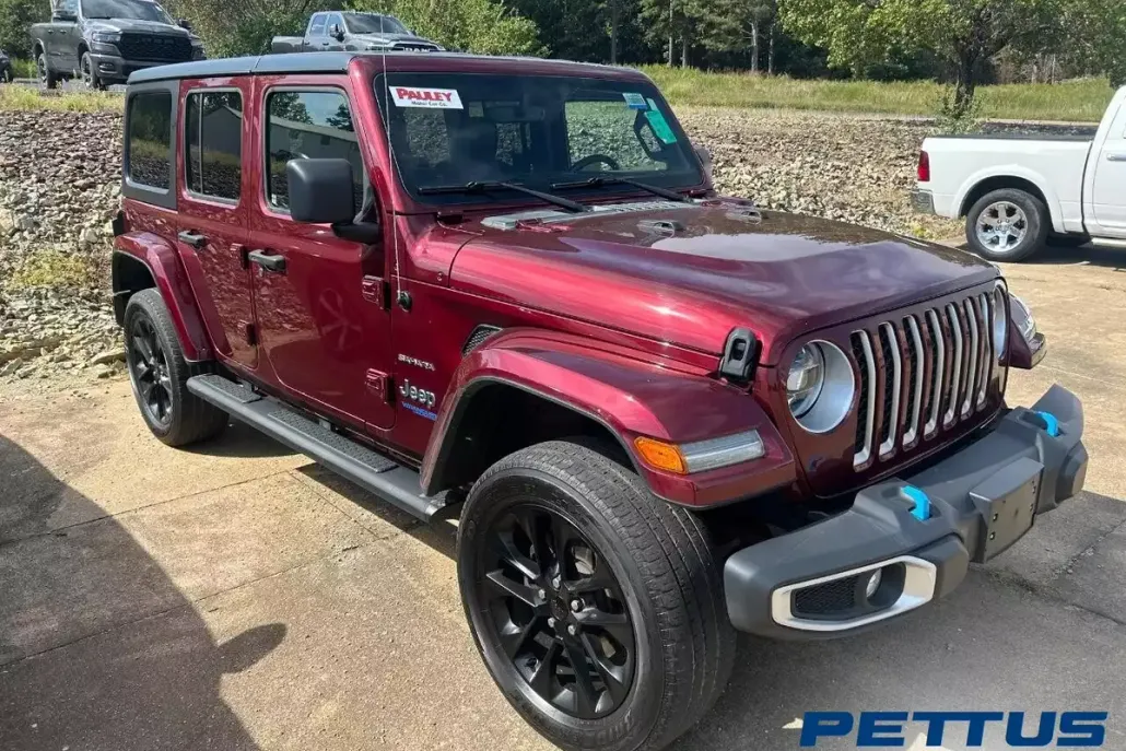 2022 Jeep Wrangler Unlimited Sahara 4xe photo 1