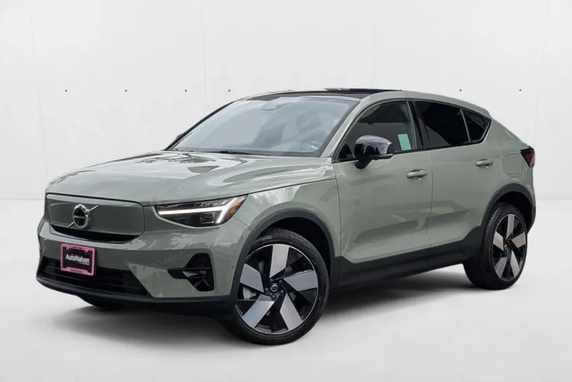 2023 Volvo C40 Recharge Ultimate photo 1